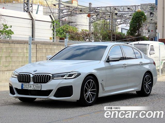 BMW 5 Series (G30) 520i M Sport 2022 — фото 2