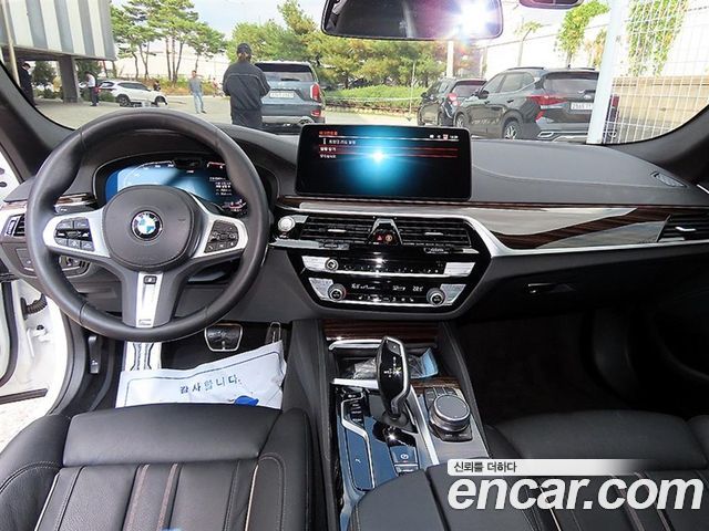 BMW 5 Series (G30) 520i M Sport 2022 — фото 7