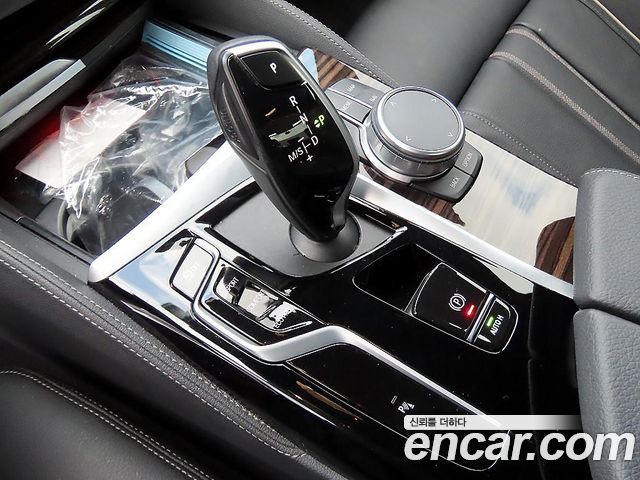BMW 5 Series (G30) 520i M Sport 2022 — фото 15