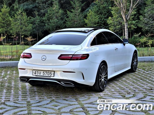 Mercedes-Benz E-Class (W213) E220d Coupe 2017 — фото 3