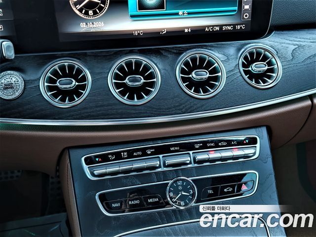 Mercedes-Benz E-Class (W213) E220d Coupe 2017 — фото 15