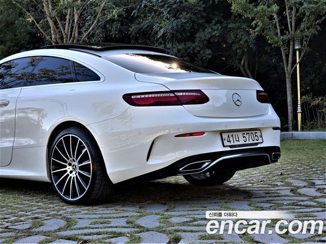 Mercedes-Benz E-Class (W213) E220d Coupe 2017 — фото 24