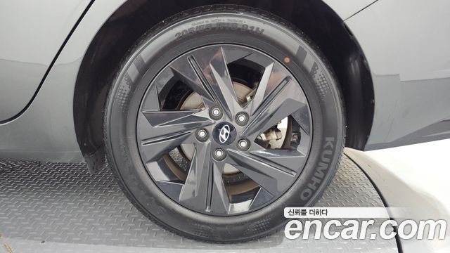 Hyundai Avante (CN7) 1.6 Inspiration 2021 — фото 21