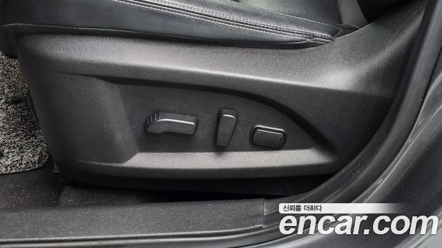 Renault Korea QM6 2.0 LPe LE Signature 2WD 2022 — фото 20
