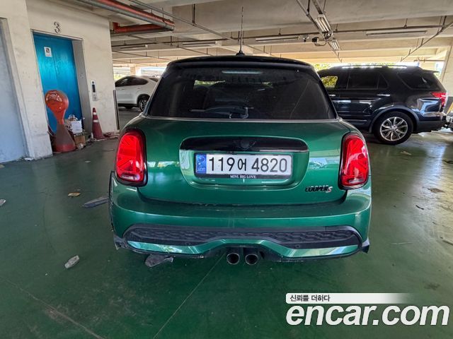 MINI Cooper S 5Door Classic Third Generation 2023 — фото 4