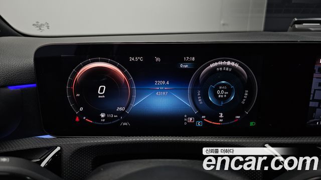 Mercedes-Benz A-Class (W177) A250 4MATIC Sedan 2022 — фото 8
