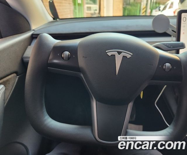 Tesla Model Y Long Range AWD 2021 — фото 6