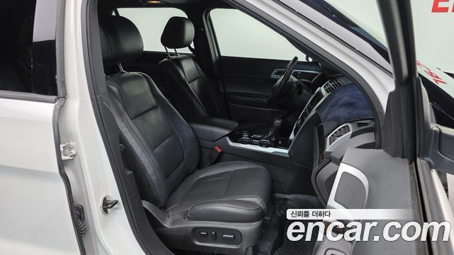 Ford Explorer 3.5 Limited 4WD 5th 2015 — фото 11