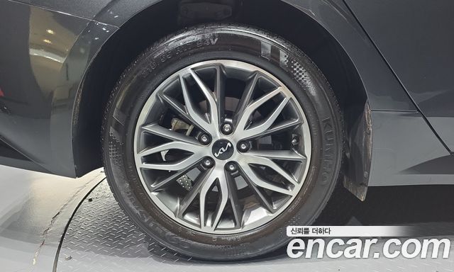 Kia K5 (III) 2.0 Prestige 2023 — фото 5