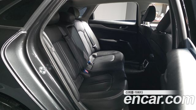 Kia K5 (III) 2.0 Prestige 2023 — фото 12