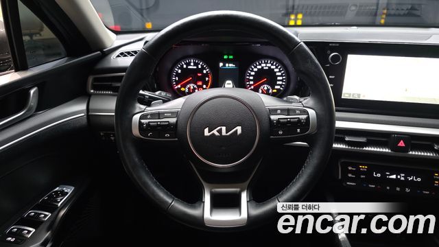 Kia K5 (III) 2.0 Prestige 2023 — фото 13