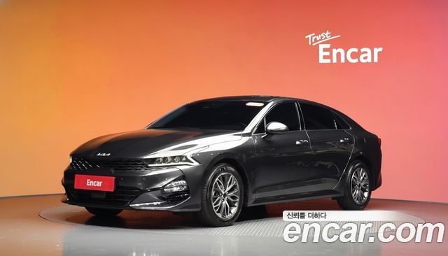 Kia K5 (III) 2.0 Prestige 2023 — фото 1