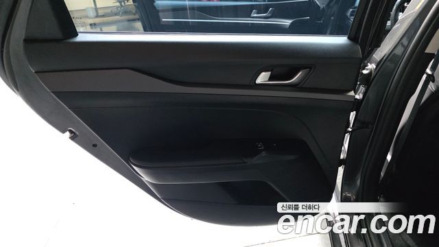 Kia K5 (III) 2.0 Prestige 2023 — фото 25