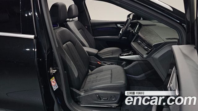 Audi Q4 e-tron (F4) 45 Premium 2025 — фото 12