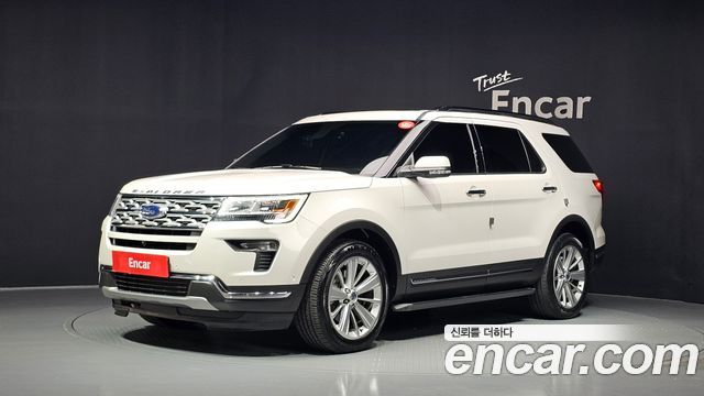 Ford Explorer 2.3 Limited 4WD 5th