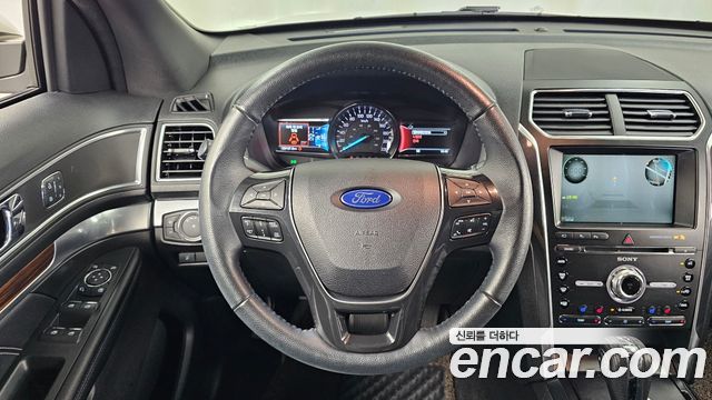 Ford Explorer 2.3 Limited 4WD 5th 2018 — фото 13