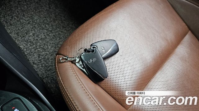 Hyundai Maxcruise Diesel(e-VGT) 2.2 2WD Exclusive Special 2015 — фото 32