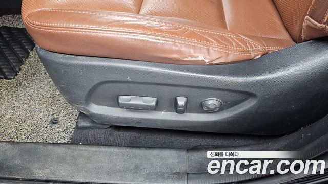 Hyundai Maxcruise Diesel(e-VGT) 2.2 2WD Exclusive Special 2015 — фото 37