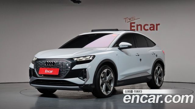 Audi Q4 e-tron (F4) 45 Premium Sportback 2026 — фото 1