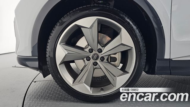 Audi Q4 e-tron (F4) 45 Premium Sportback 2026 — фото 5