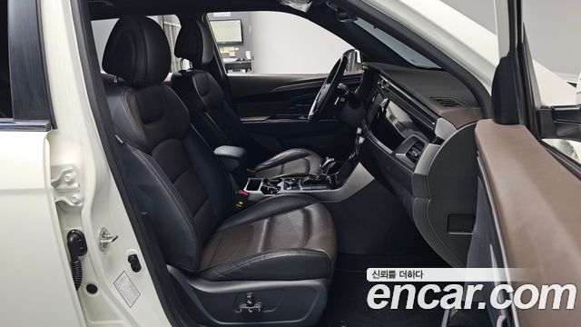 KG Mobility (SsangYong) Beautiful Korando Gasoline 1.5 2WD C5 Plus 2021 — фото 11