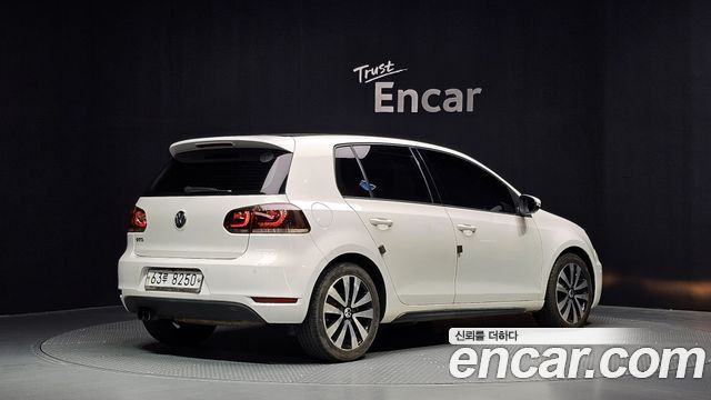 Volkswagen Golf (VI) 2.0 GTD 2011 — фото 2