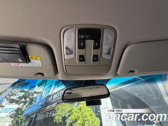 Kia Carnival 9-Seater Luxury 2020 — фото 18