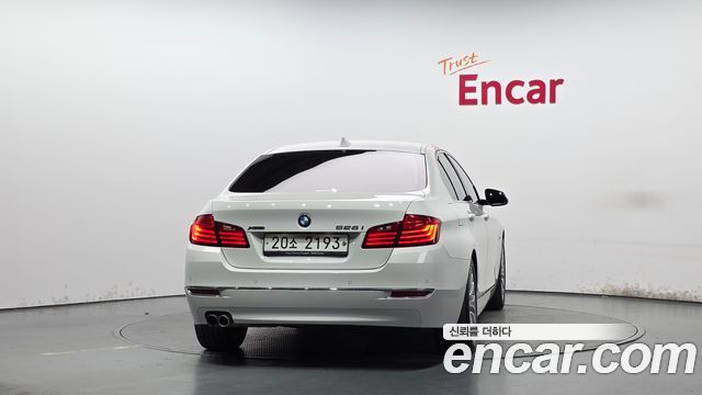 BMW 5 Series (F10) 528i xDrive Luxury 2015 — фото 4
