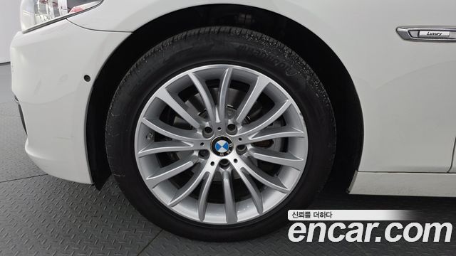 BMW 5 Series (F10) 528i xDrive Luxury 2015 — фото 5