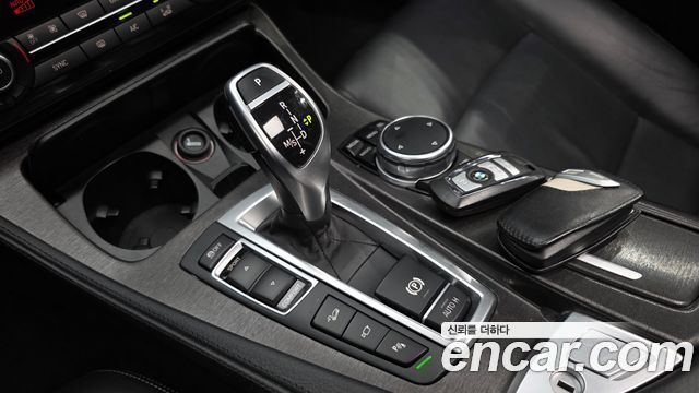 BMW 5 Series (F10) 528i xDrive Luxury 2015 — фото 9