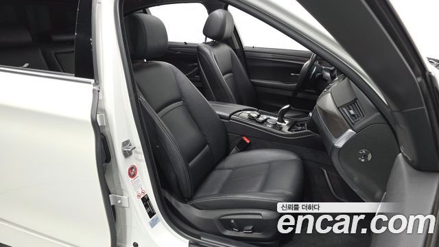 BMW 5 Series (F10) 528i xDrive Luxury 2015 — фото 26