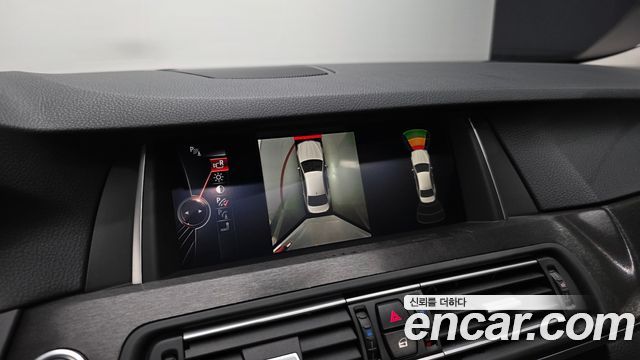 BMW 5 Series (F10) 528i xDrive Luxury 2015 — фото 27
