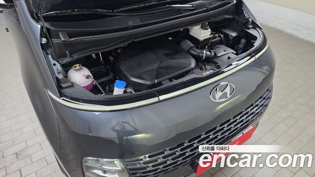 Hyundai Staria Cargo 5-Seater Modern 2023 — фото 6