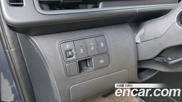 Hyundai Staria Cargo 5-Seater Modern 2023 — фото 20