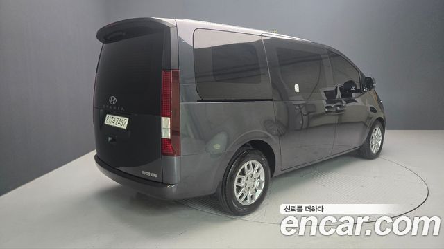 Hyundai Staria Cargo 3-Seater Modern 2022 — фото 4