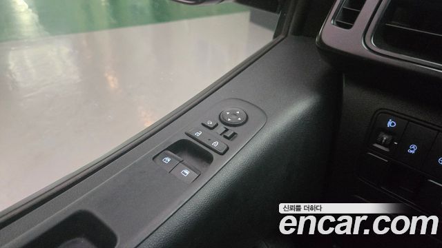 Hyundai Staria Cargo 3-Seater Modern 2022 — фото 16