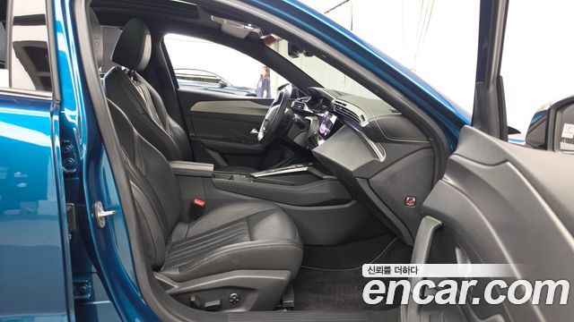 Peugeot 408 1.2 Pure Tech GT 2023 — фото 11