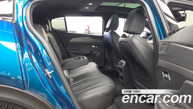 Peugeot 408 1.2 Pure Tech GT 2023 — фото 12