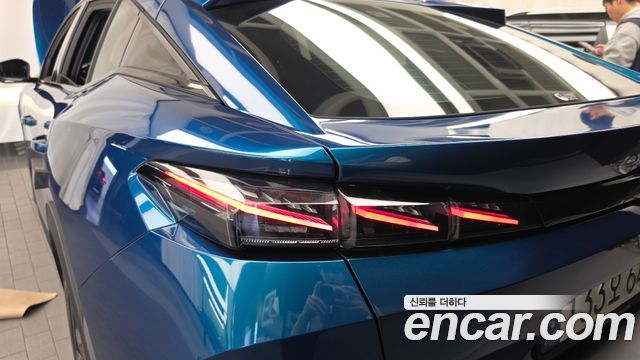 Peugeot 408 1.2 Pure Tech GT 2023 — фото 23