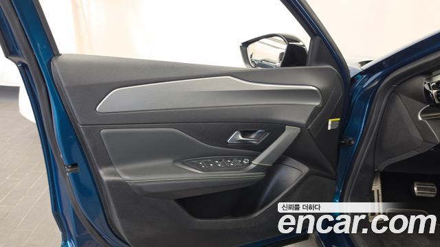 Peugeot 408 1.2 Pure Tech GT 2023 — фото 24