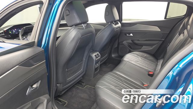Peugeot 408 1.2 Pure Tech GT 2023 — фото 26