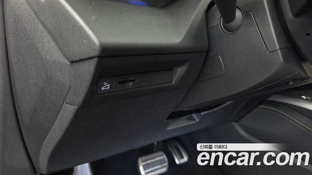 Peugeot 408 1.2 Pure Tech GT 2023 — фото 27