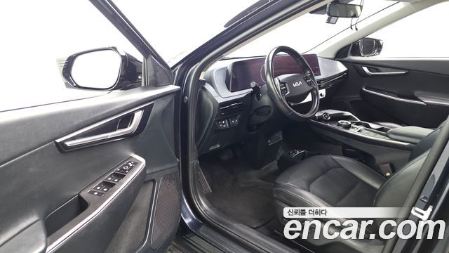 Kia EV6 Standard 4WD Air 2022 — фото 11