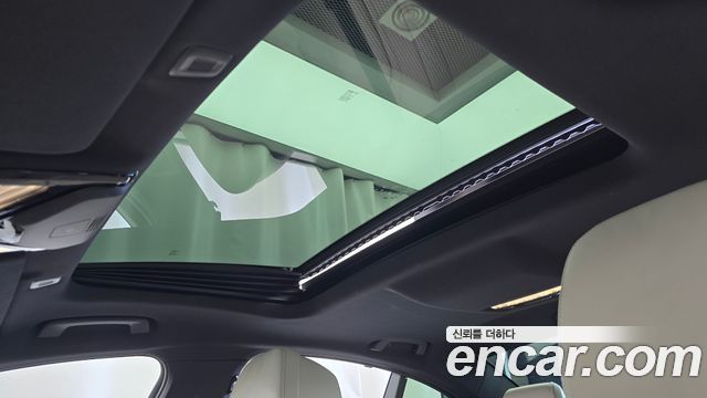 BMW 5 Series (G30) M550i xDrive 2022 — фото 15