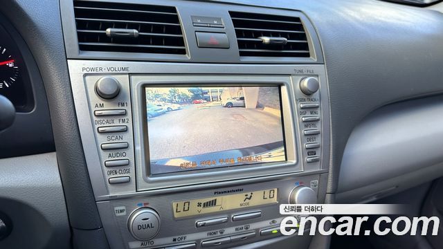 Toyota Camry XLE 2011 — фото 16