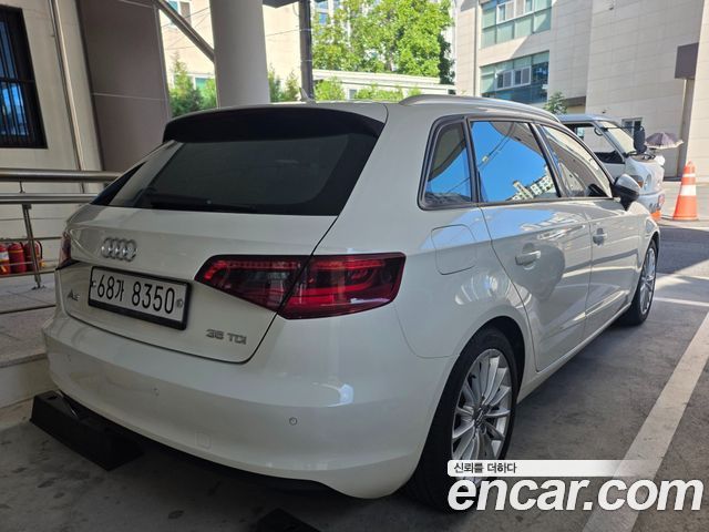 Audi A3 35 TDI Dynamic Sportback 8V 2015 — фото 3