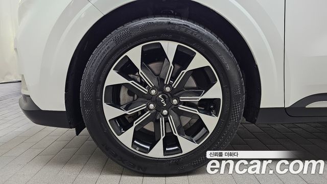 Kia Carnival (IV) Diesel 7-Seater Signature 2023 — фото 5