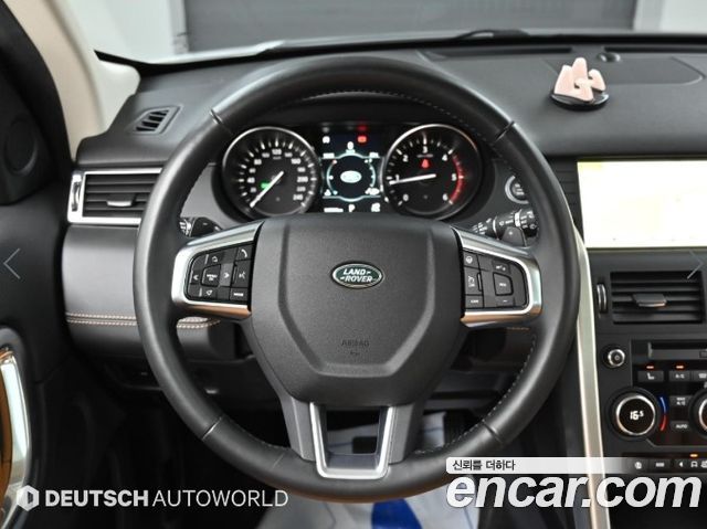 Land Rover Discovery Sport 2.0 TD4 HSE Luxury 2019 — фото 17