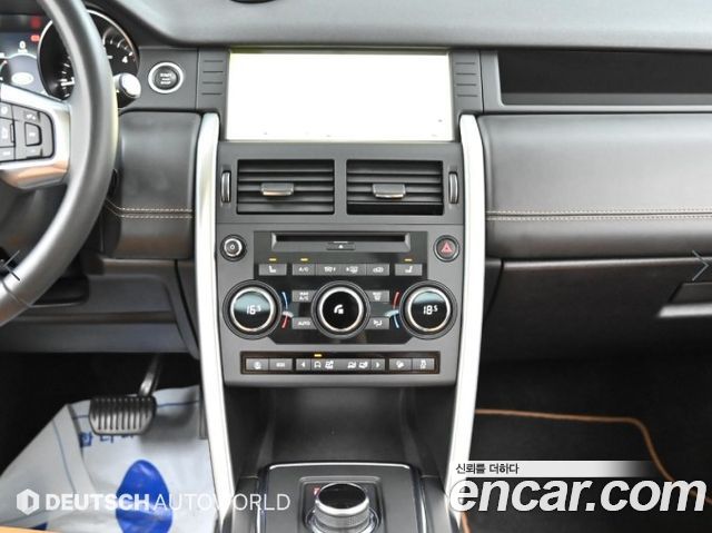 Land Rover Discovery Sport 2.0 TD4 HSE Luxury 2019 — фото 18