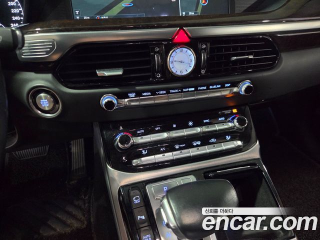 Genesis EQ900 3.3 T-GDI Luxury 2016 — фото 16